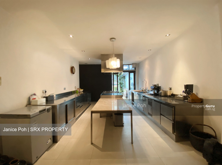 Makepeace Road (D9), Terrace #260862851